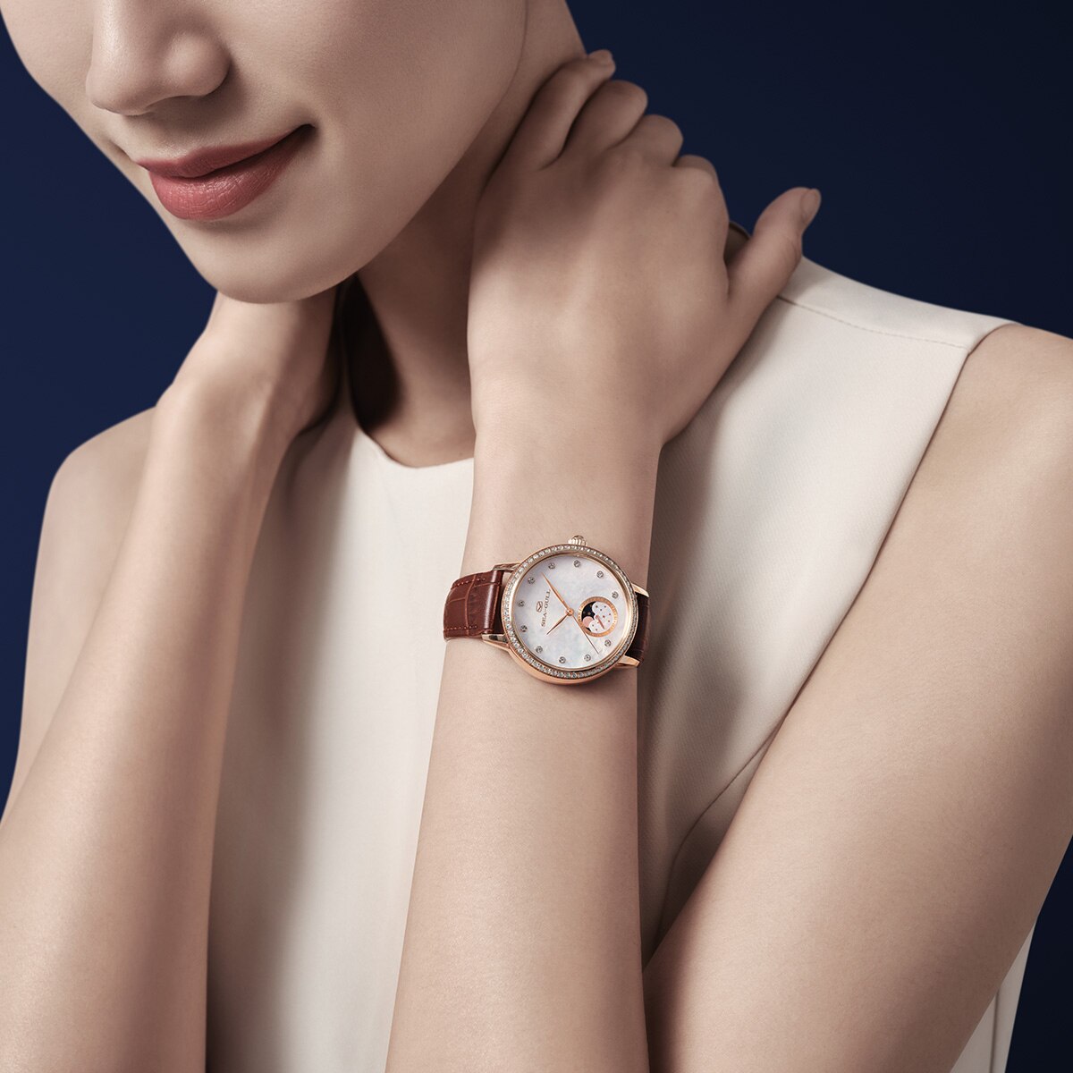 Moon Phase | Luxury | Retro | Mother-of-Pearl Dial | 34mm  | LEVEL 03